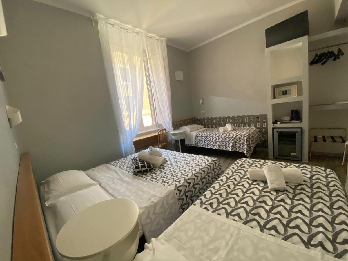 Guest House Fidardo Rome Bagian luar foto